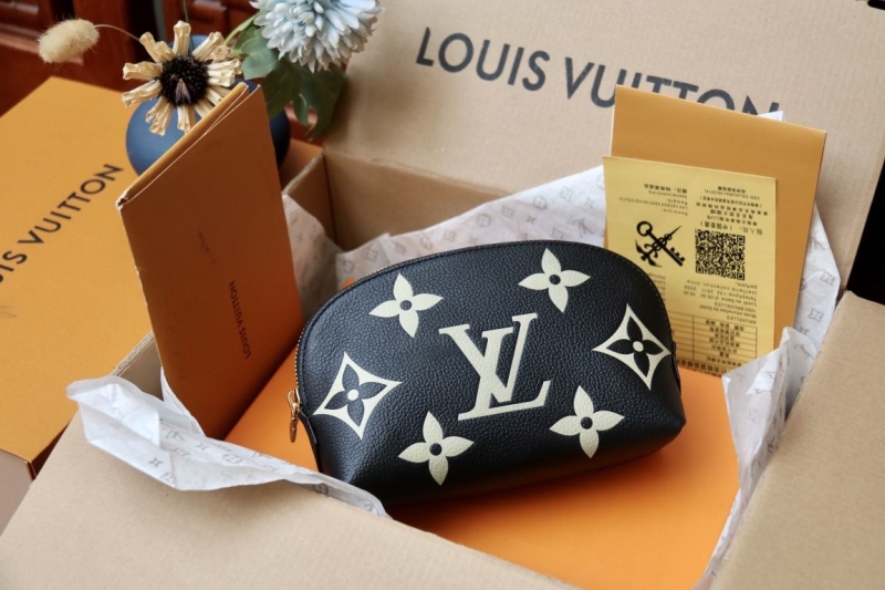 LV Clutch Bags